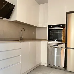 https://hispalis-menendez-pelayo.es-andalucia.com